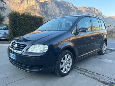 Volkswagen Touran TDI 105CV DSG Trendline usata
