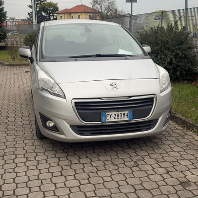Peugeot 5008 1.6 HDi 115CV Active usata