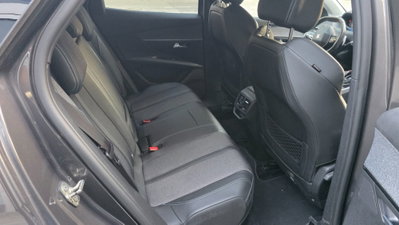 Peugeot 3008 Hybrid 225 e-EAT8 Allure Pack (11)