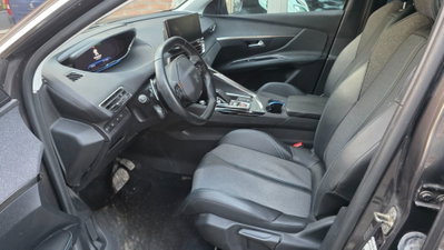 Peugeot 3008 Hybrid 225 e-EAT8 Allure Pack (8)
