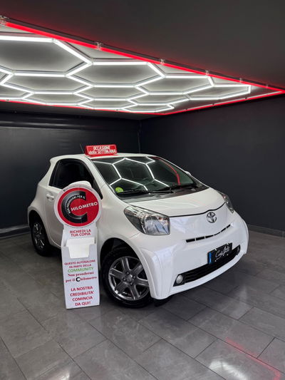 Toyota iQ 1.0 Sol usata