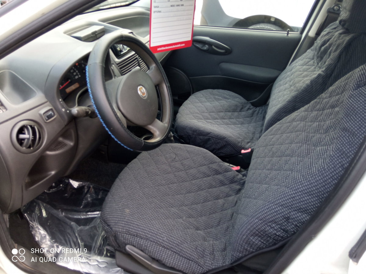Fiat Punto Classic 1.2 5 porte Natural Power Active (6)