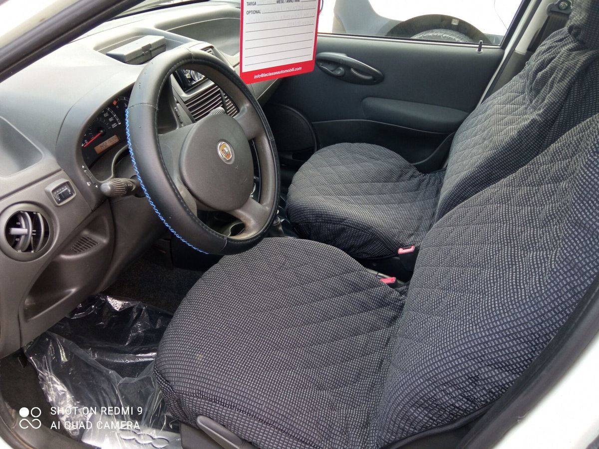 Fiat Punto Classic 1.2 5 porte Natural Power Active (9)