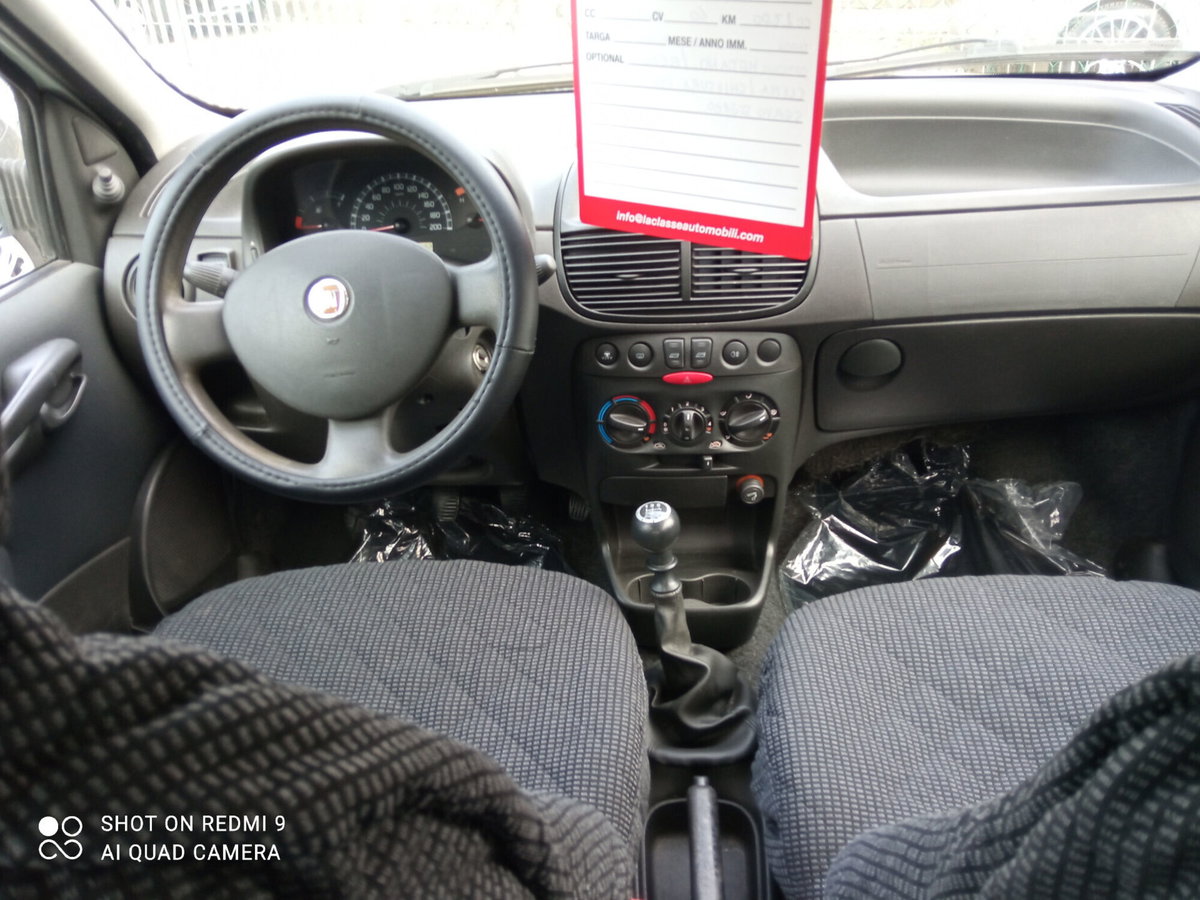 Fiat Punto Classic 1.2 5 porte Natural Power Active (5)