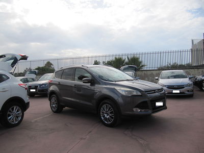 Ford Kuga 2.0 TDCI 140 CV 4WD Powershift Titanium usata