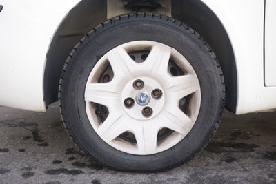 Fiat Punto 1.9 JTD 5 porte Active (5)