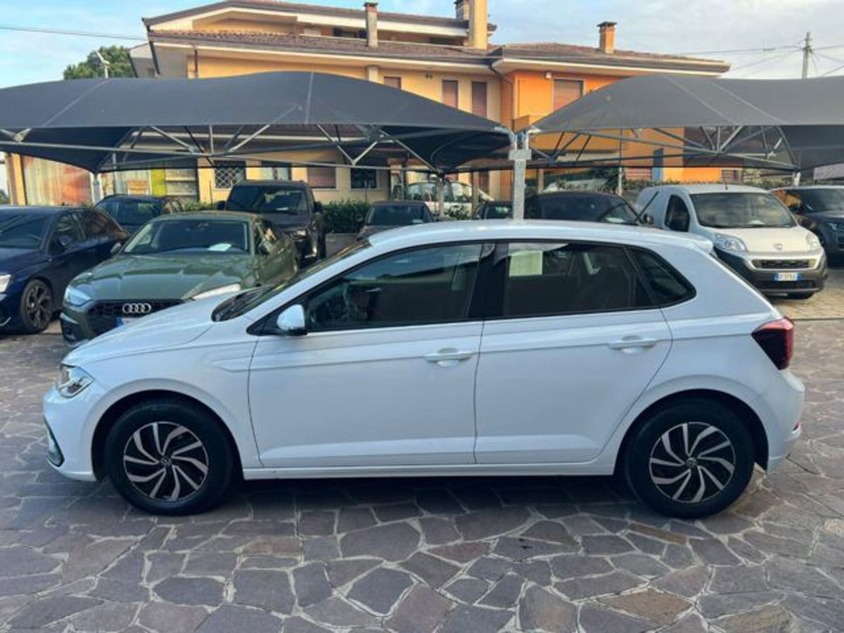 Volkswagen Polo 1.0 tsi Style 95cv (6)