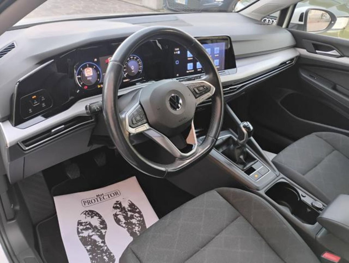 Volkswagen Golf 2.0 TDI SCR Life (10)
