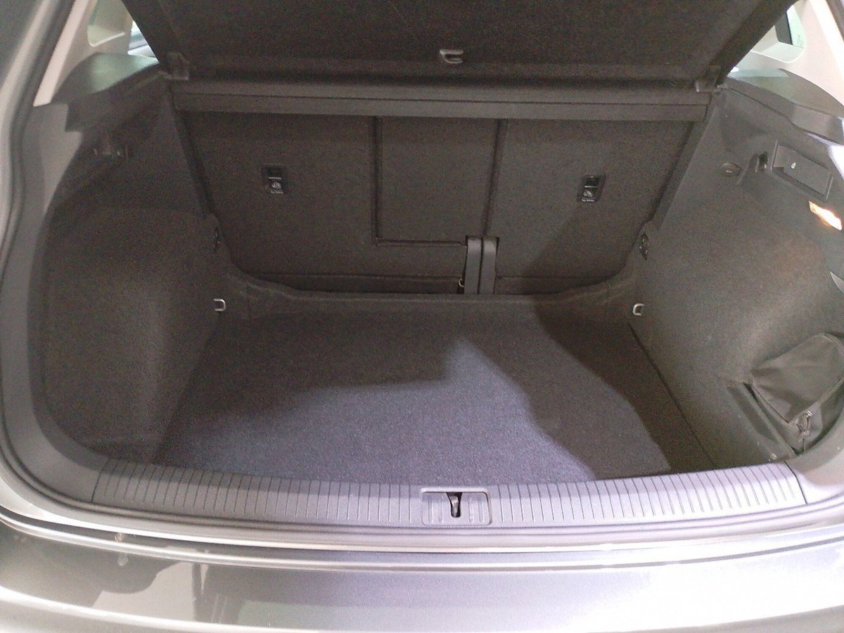 Volkswagen Tiguan 1.6 TDI SCR Business BlueMotion Technology (11)