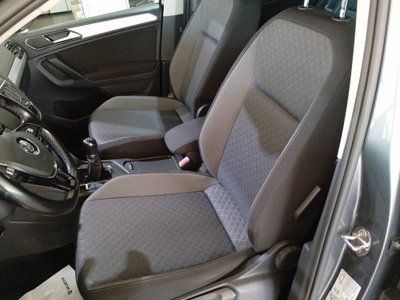 Volkswagen Tiguan 1.6 TDI SCR Business BlueMotion Technology (15)