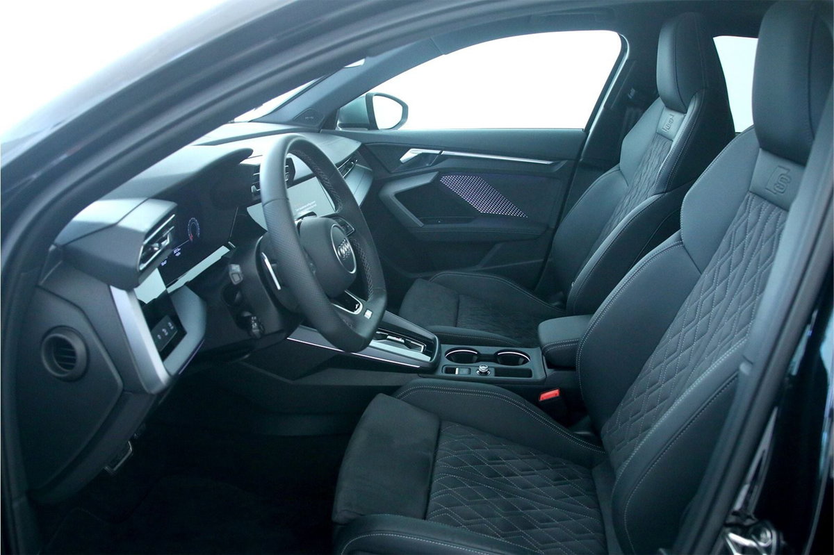 Audi A3 Sportback 40 TFSI quattro S tronic Sport (7)