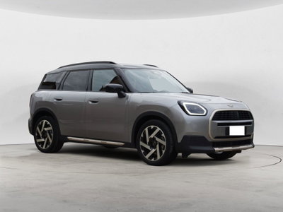 MINI Mini Countryman E Favoured (2)