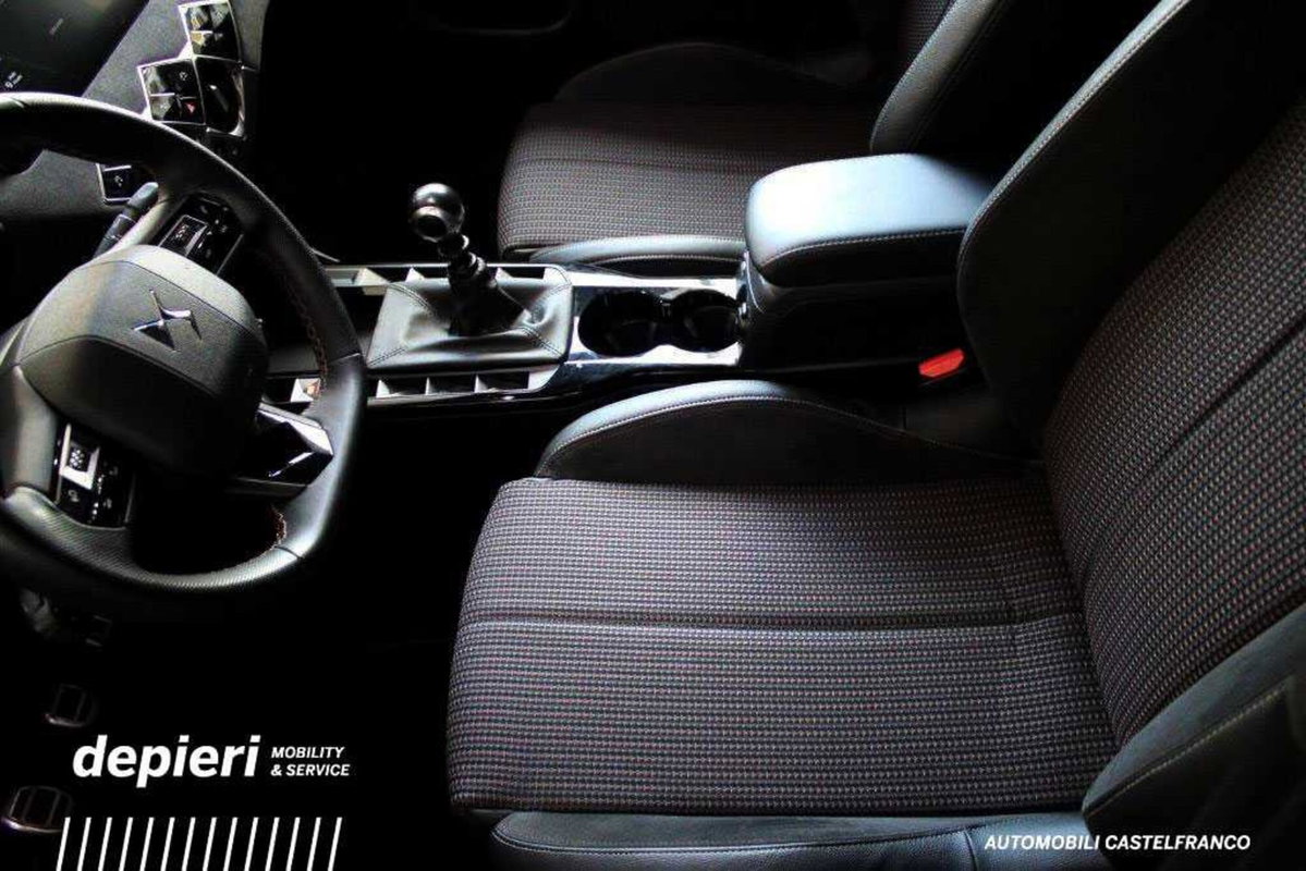 Ds DS 3 DS 3 Crossback PureTech 100 Performance Line (13)