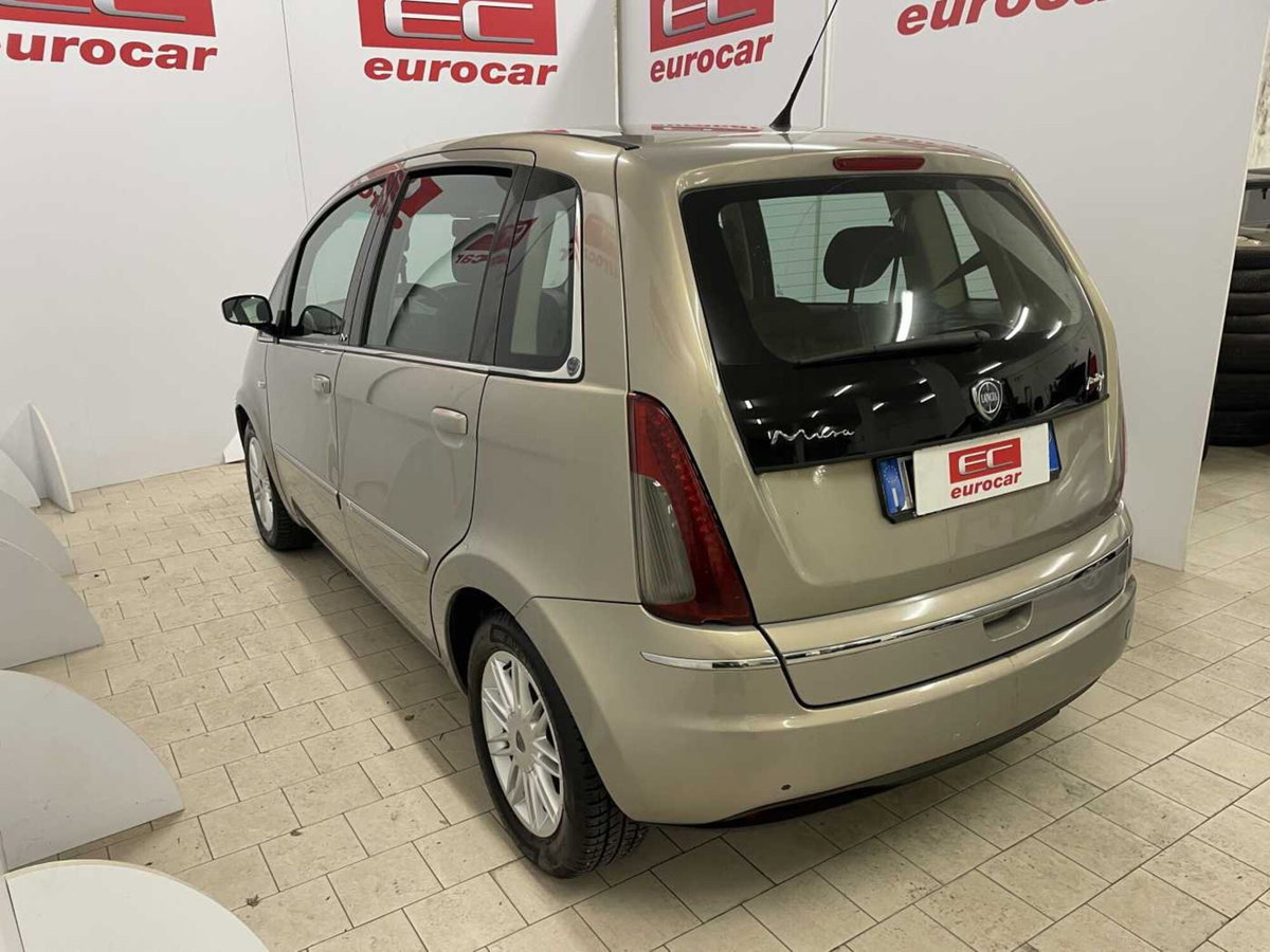 Lancia Musa Multijet 16V 90 CV Oro DFN (2)