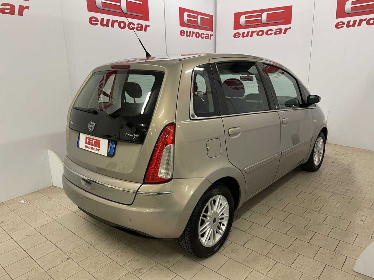 Lancia Musa Multijet 16V 90 CV Oro DFN (3)