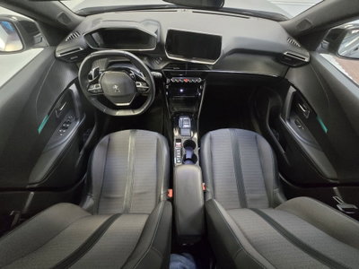 Peugeot 2008 PureTech 130 S&S Allure Pack (11)