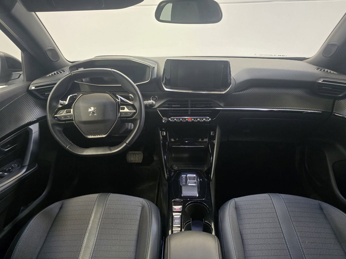 Peugeot 2008 PureTech 130 S&S Allure Pack (12)