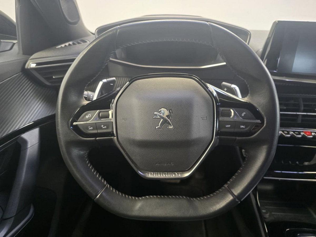 Peugeot 2008 PureTech 130 S&S Allure Pack (13)