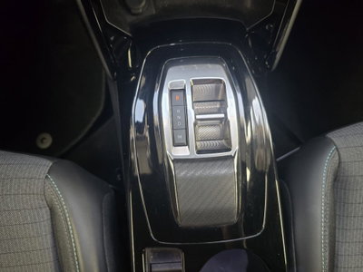 Peugeot 2008 PureTech 130 S&S Allure Pack (15)