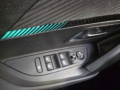 Peugeot 2008 PureTech 130 S&S Allure Pack (17)
