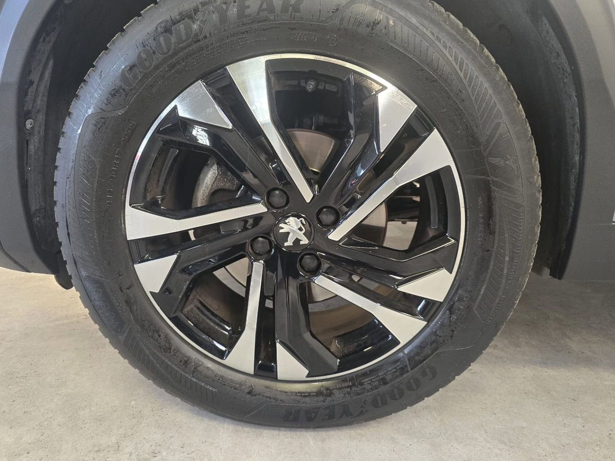 Peugeot 2008 PureTech 130 S&S Allure Pack (19)