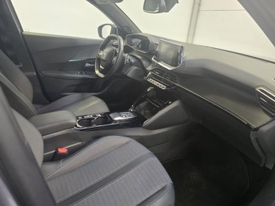 Peugeot 2008 PureTech 130 S&S Allure Pack (9)