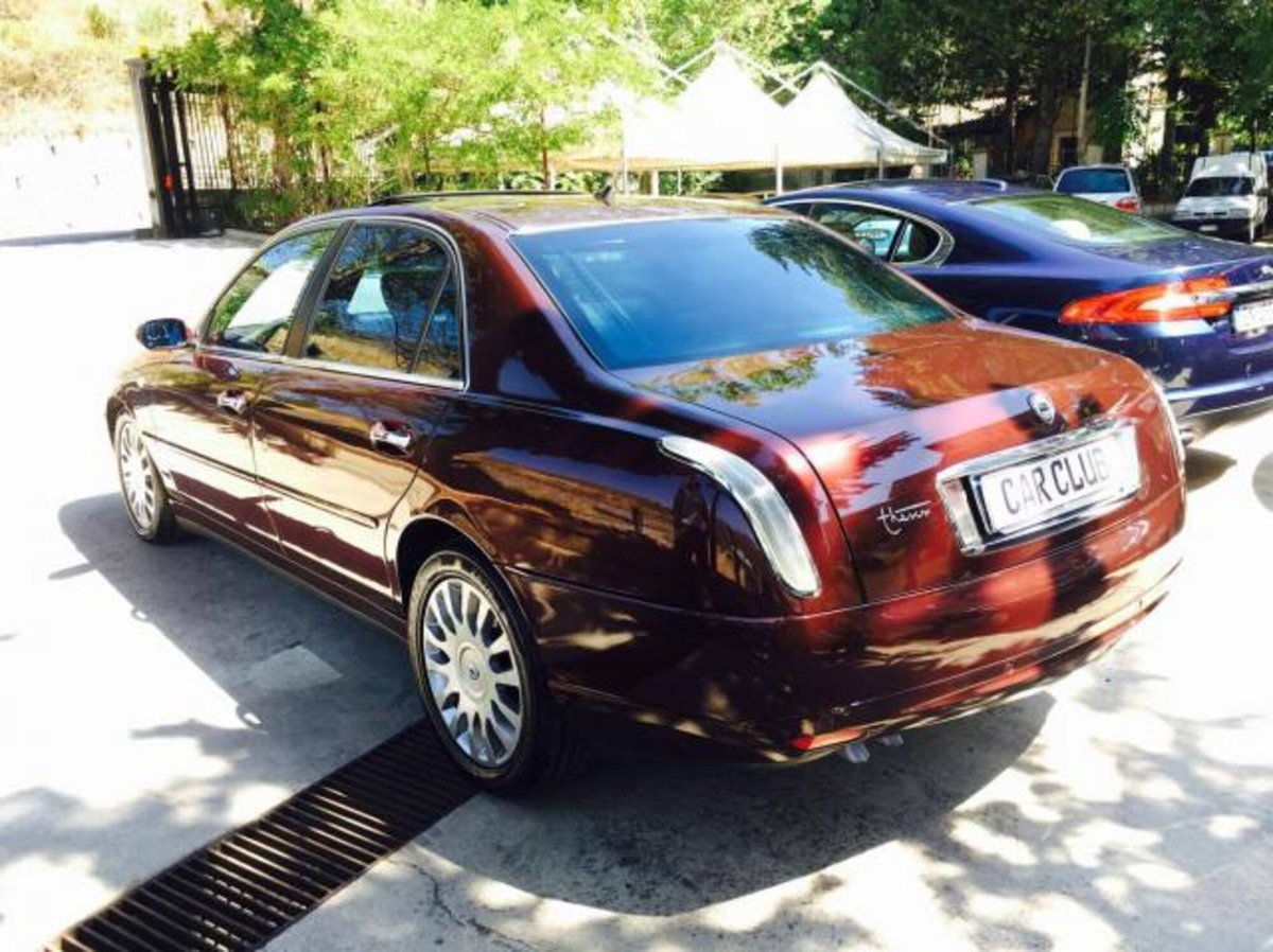 Lancia Thesis JTD 20V aut. Executive (3)
