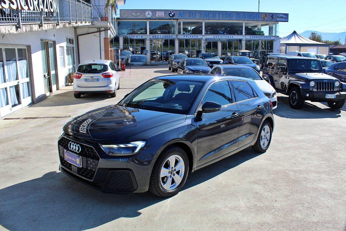 Audi A1 Sportback Sportback 25 1.0 tfsi Business
