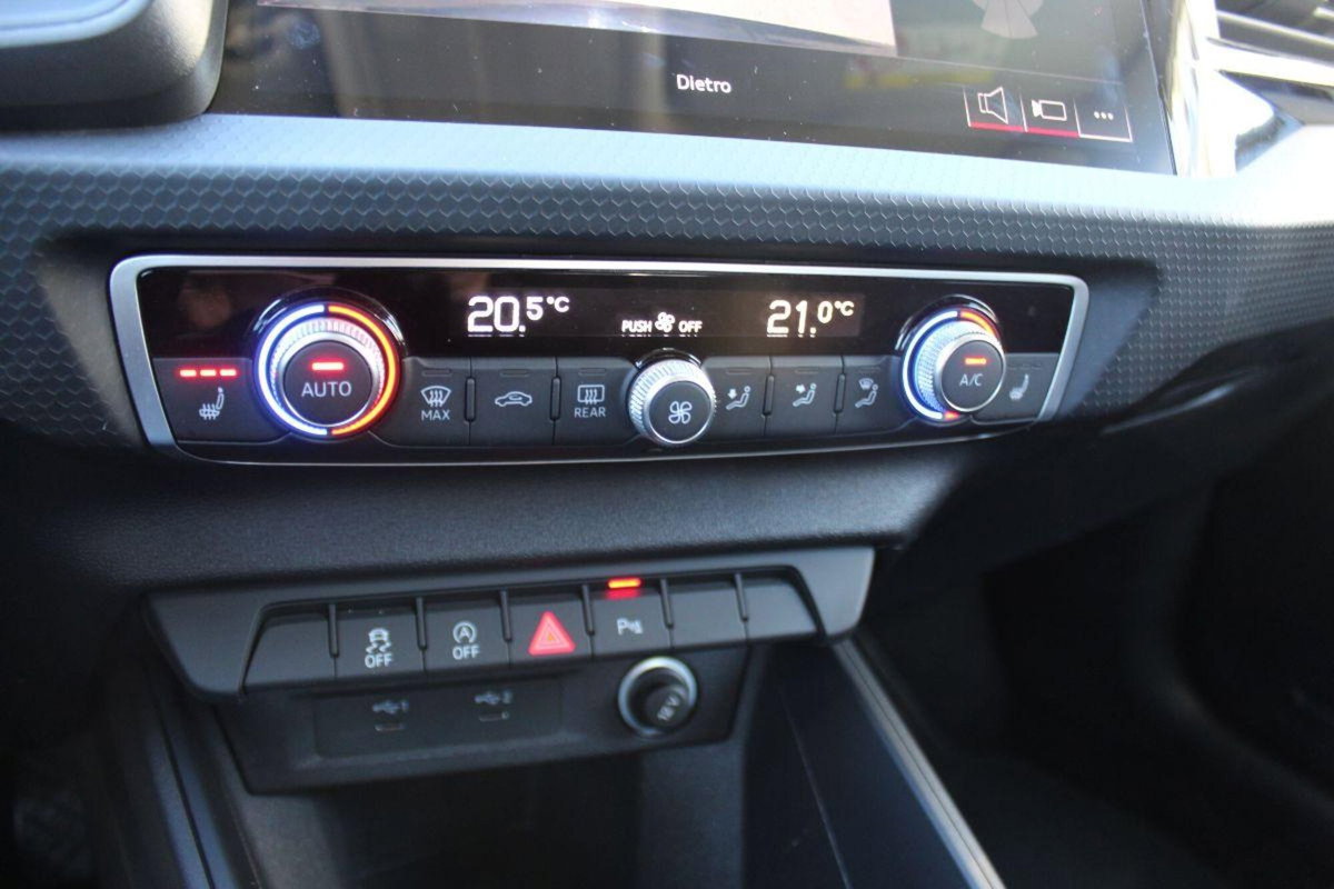 Audi A1 Sportback Sportback 25 1.0 tfsi Business (17)