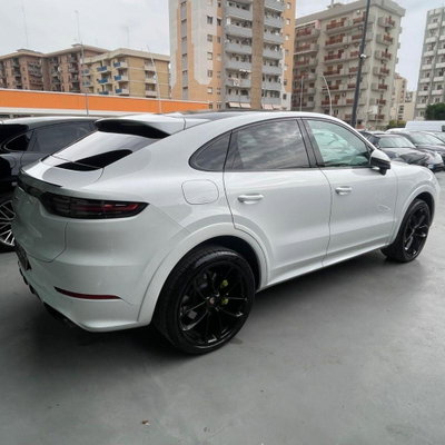 Porsche Cayenne 3.0 V6 E-Hybrid (4)