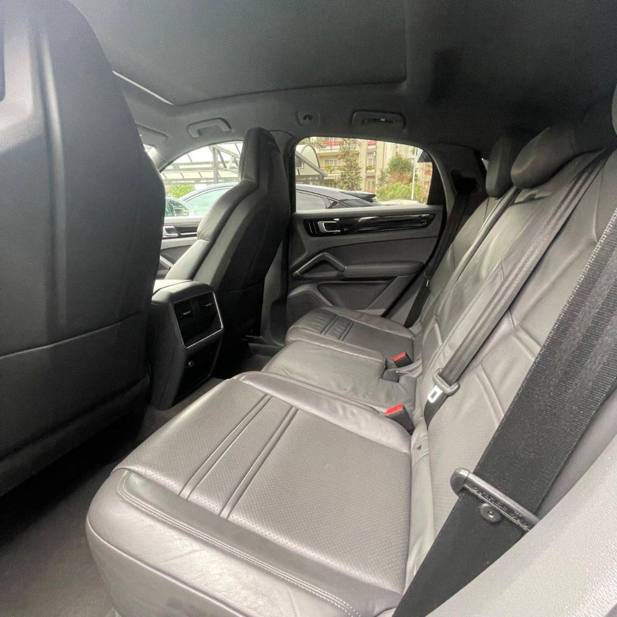 Porsche Cayenne 3.0 V6 E-Hybrid (8)