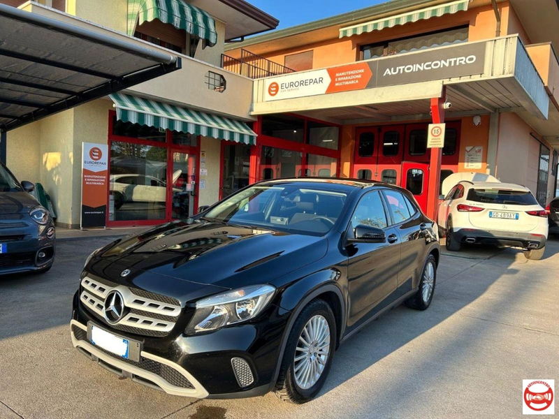 Mercedes-Benz GLA SUV 180 d Premium