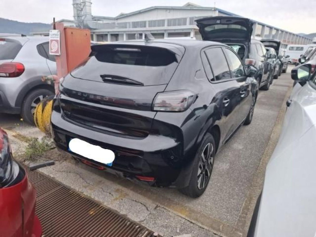 Peugeot 208 PureTech 100 Stop&Start 5 porte Allure (2)