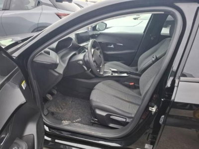 Peugeot 208 PureTech 100 Stop&Start 5 porte Allure (3)