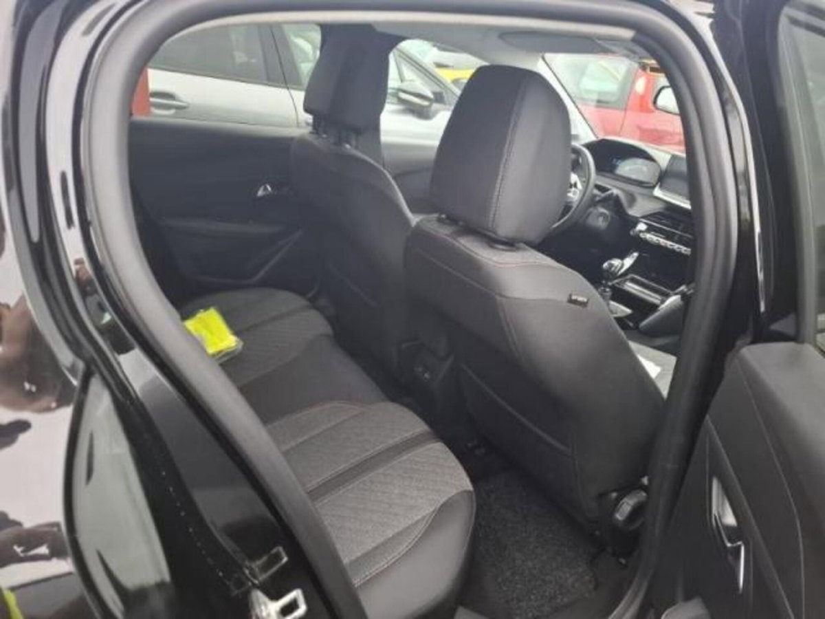 Peugeot 208 PureTech 100 Stop&Start 5 porte Allure (4)