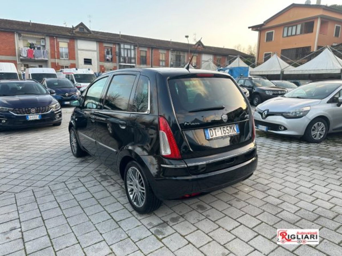 Lancia Musa 1.6 Multijet Poltrona Frau (3)