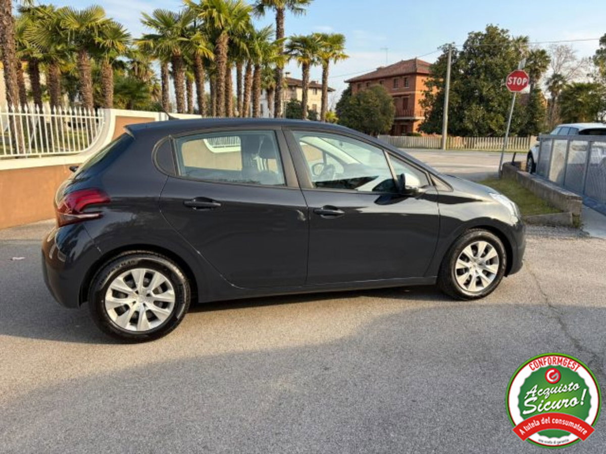 Peugeot 208 68 5 porte Active (6)