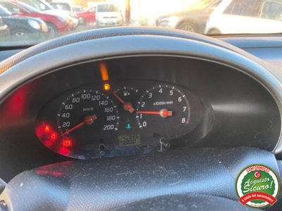 Nissan Micra 1.0 16V 5 porte Visia (6)