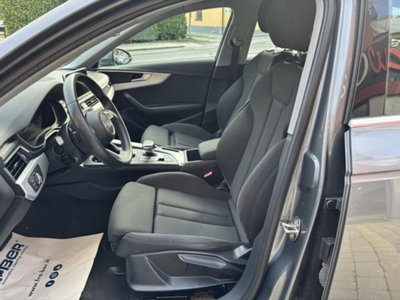 Audi A4 Avant 2.0 TDI 150 CV ultra S tronic Sport (6)