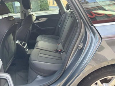 Audi A4 Avant 2.0 TDI 150 CV ultra S tronic Sport (7)