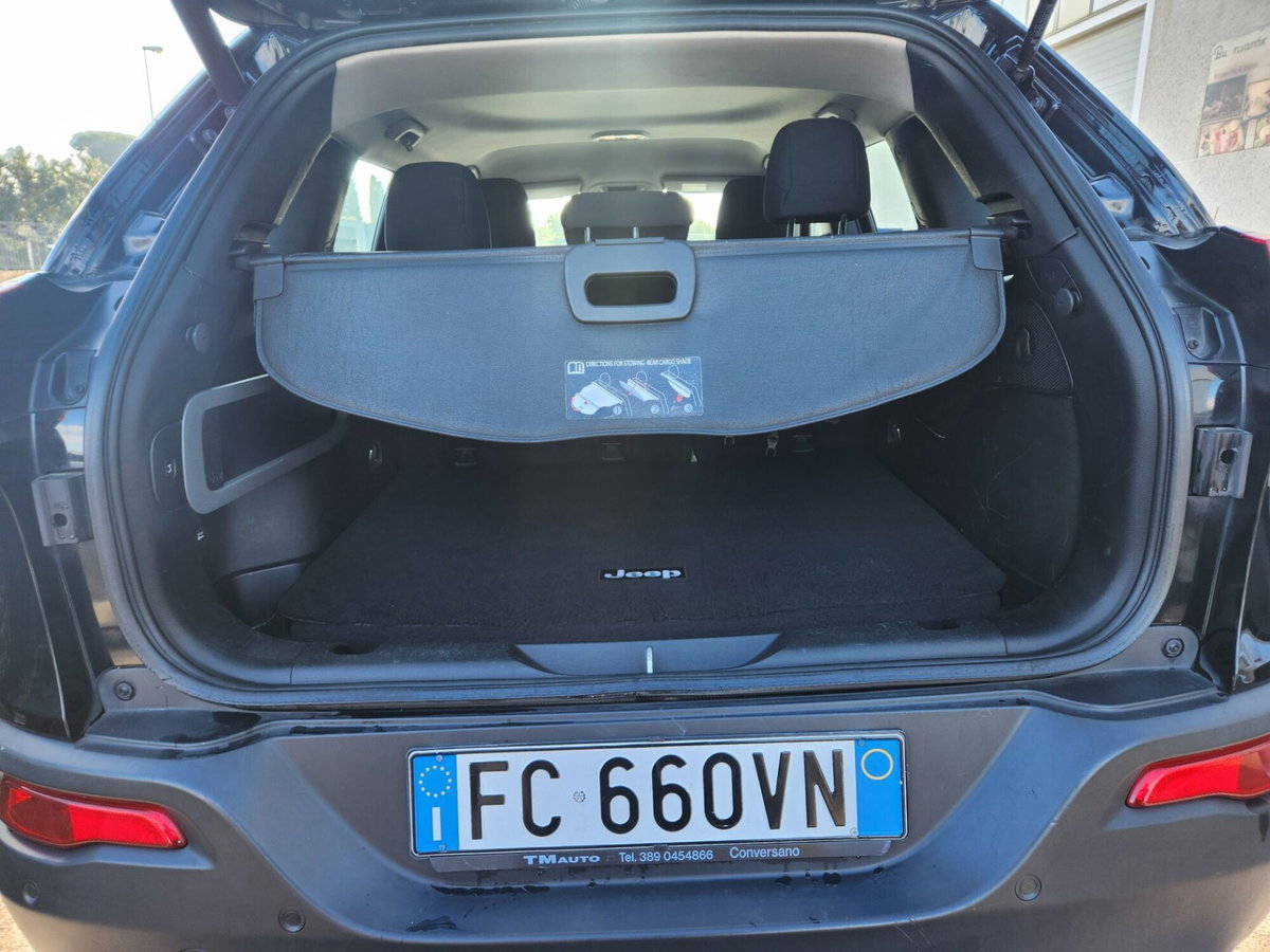 Jeep Cherokee 2.0 Mjt II Limited (4)