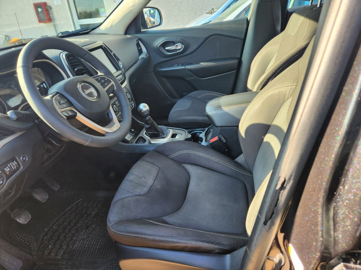 Jeep Cherokee 2.0 Mjt II Limited (9)