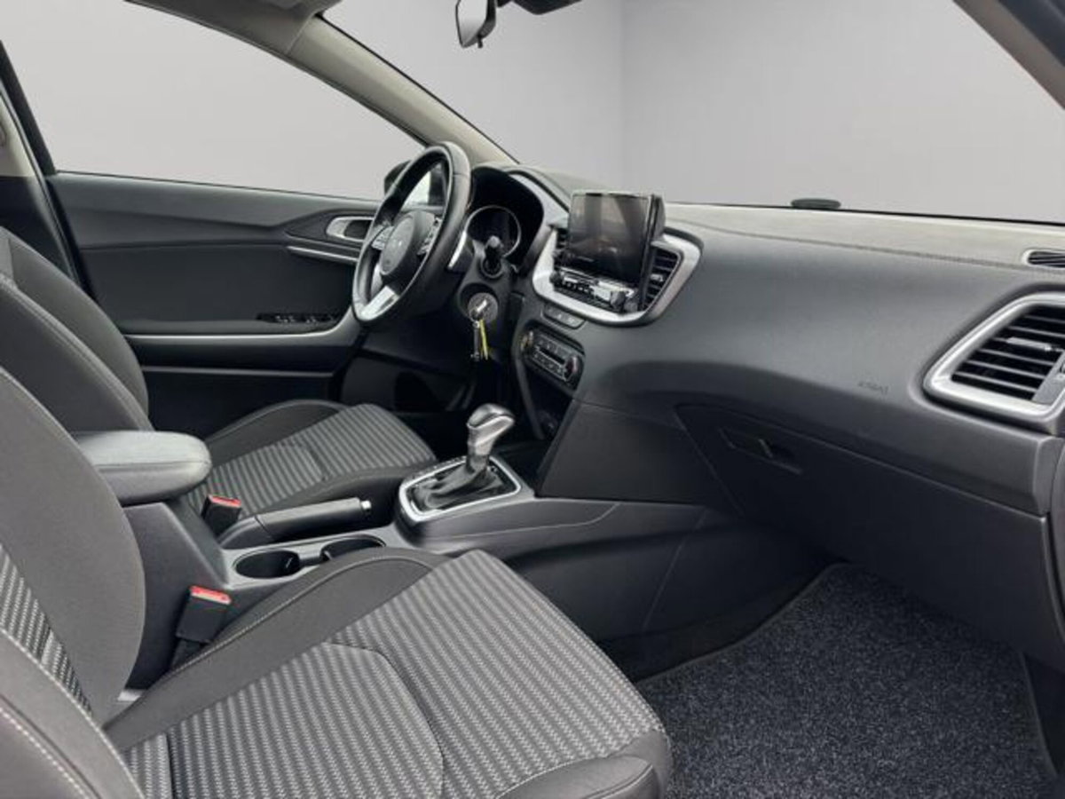 Kia Ceed Sport Wagon 1.6 CRDi 136 CV MHEV SW Business (18)