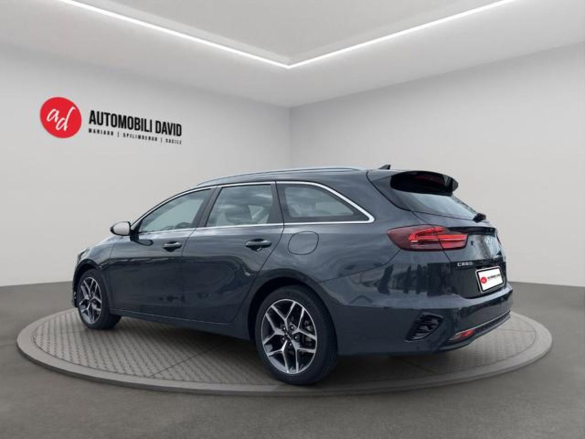 Kia Ceed Sport Wagon 1.6 CRDi 136 CV MHEV SW Business (3)