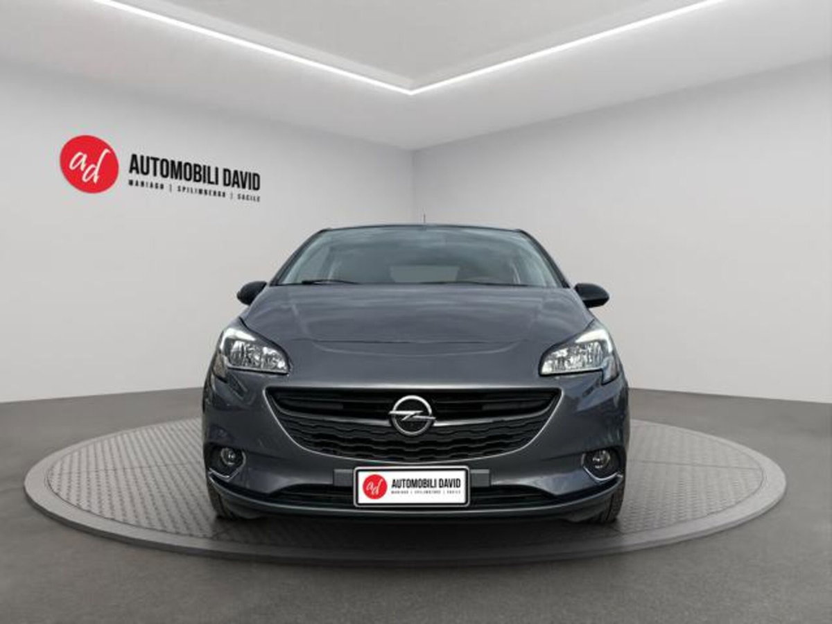 Opel Corsa Coupé 1.2 Black Edition (5)