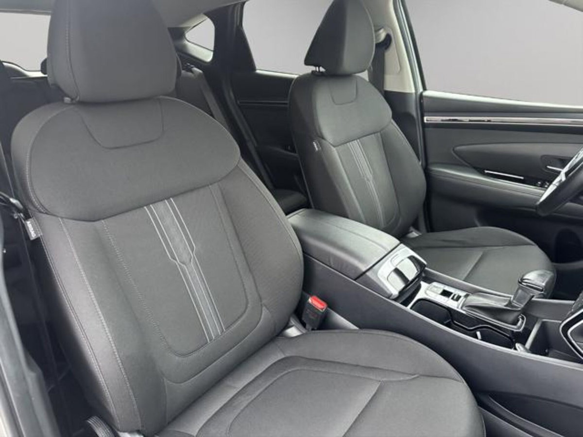 Hyundai Tucson 1.6 crdi 48V Xline 2wd dct (17)
