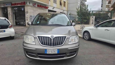 Lancia Phedra MJT 136 CV Platino (2)
