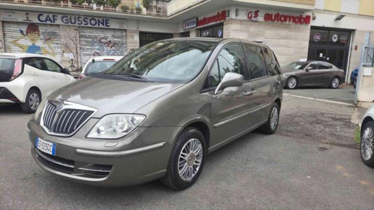 Lancia Phedra MJT 136 CV Platino (3)
