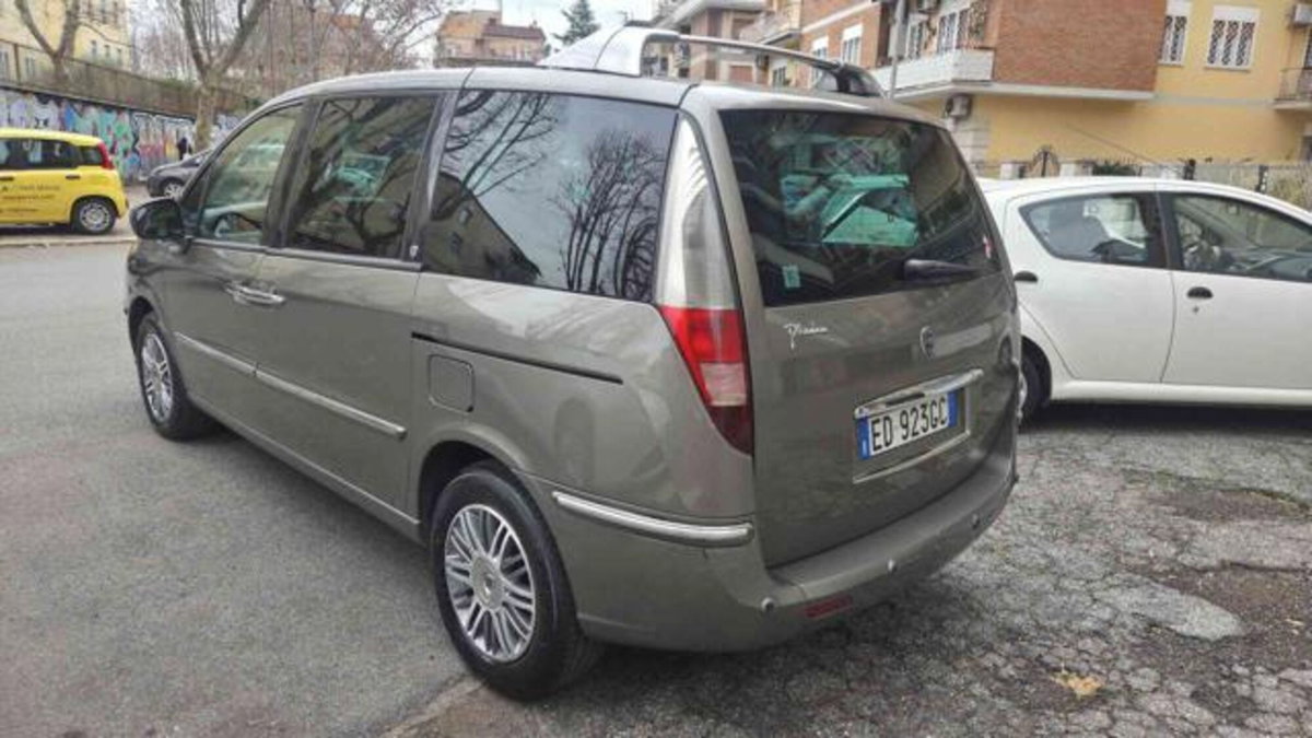 Lancia Phedra MJT 136 CV Platino (4)