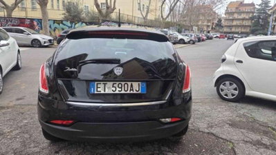 Lancia Delta 2.0 MJT DPF Oro (4)